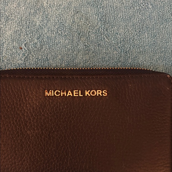 Michael Kors Black Wallet - Picture 2 of 4